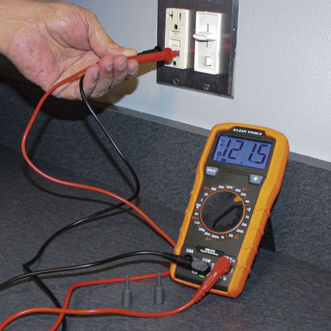 Klein Tools MM325 Multimeter, Digital Manual-Ranging 600V AC/DC Voltage Tester, Tests Batteries, Current, Resistance, Diodes, and Continuity - Image 9
